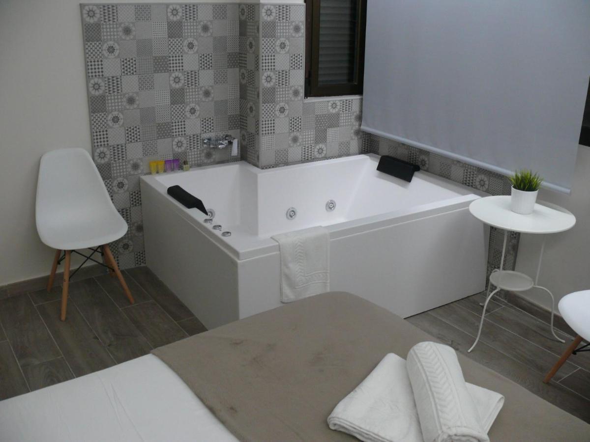 Hostal Letto Dal Mare Valence Extérieur photo