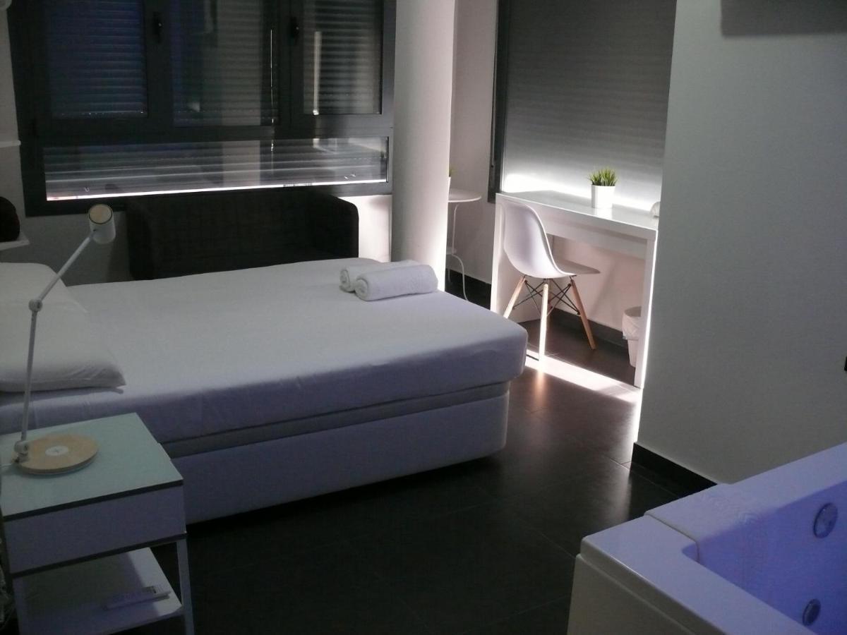 Hostal Letto Dal Mare Valence Extérieur photo